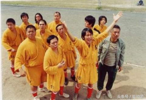 周星驰努力赚钱的视频,周星驰成名之路背后的辛酸