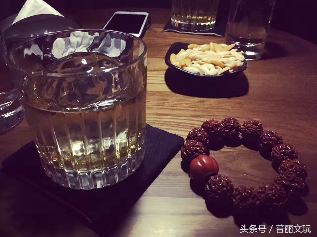 鹿晗戴的手串,鹿晗露营戴的手串