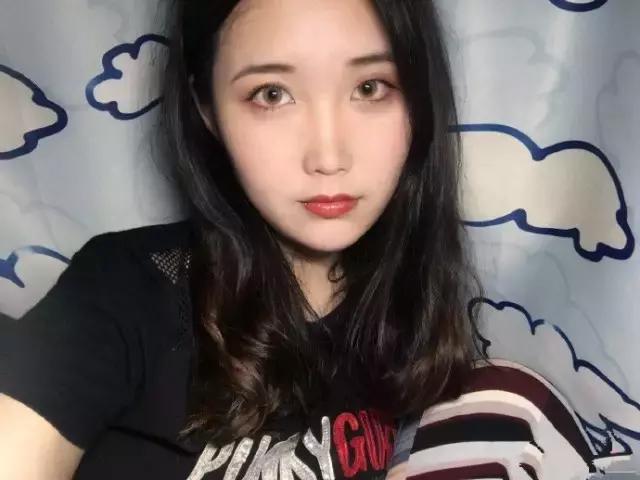阿玛尼红管细管哪个好看,阿玛尼小红细管