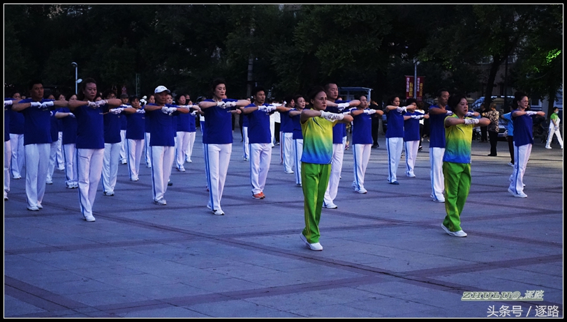 僵尸舞教程佳木斯健身操第二套,佳木斯僵尸舞快乐舞步健身操