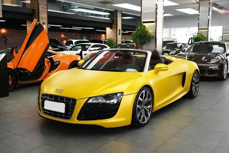 奥迪r8spyder赛道版,奥迪r854万