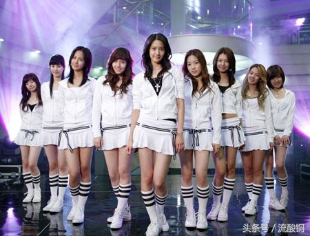 EXOChen飙高音Apink时隔5个月再度袭港少女时代10周年回归活动将全面开始