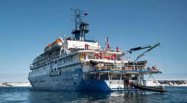 极地探险队员,极地探险邮轮旅行