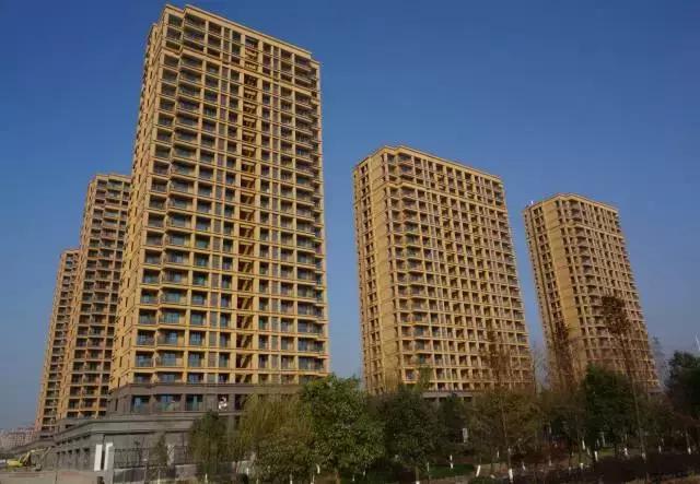 深圳申请公租房还是人才公租房好,公租房申请条件如何申请公租房