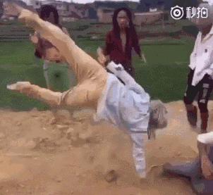 葬爱家族缺一块水泥地,广西葬爱家族水泥地斗舞完全视频