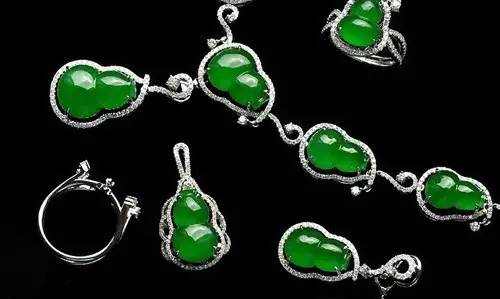 如何找到有缘的翡翠,翡翠一鹿有你合适什么人戴