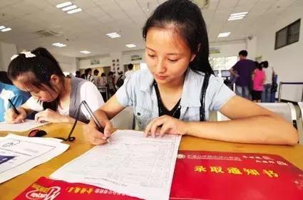 民办高校贫困生能申请助学贷款吗,阳山能够申请生源地助学贷款吗