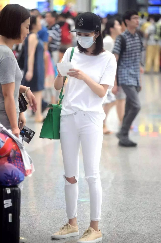 杨幂带货女王是怎么样的,爆款女王杨幂又美出新高度