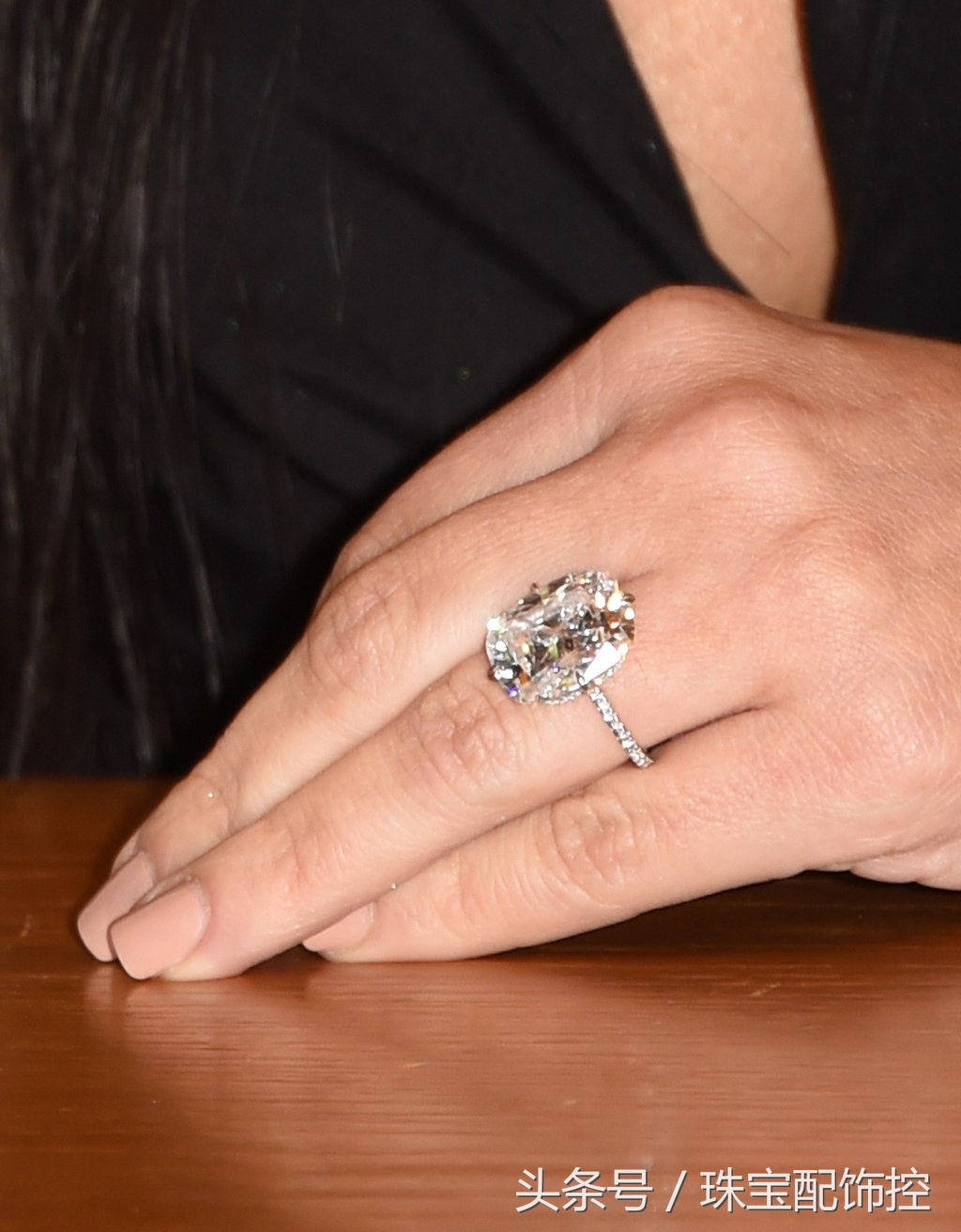 2017年钻戒的新款式有哪些,2017年钻戒流行