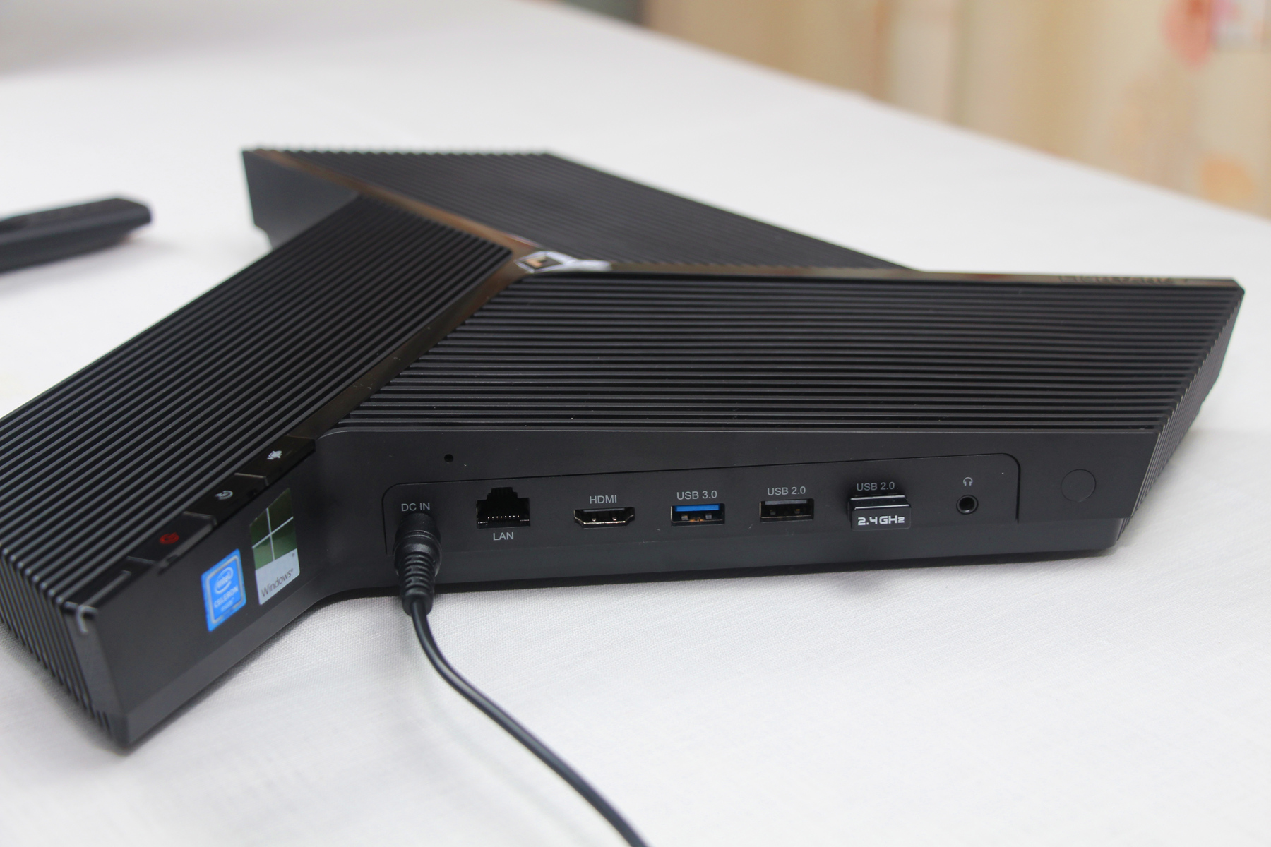 商务投影仪高效办公功能,商务便携式投影仪