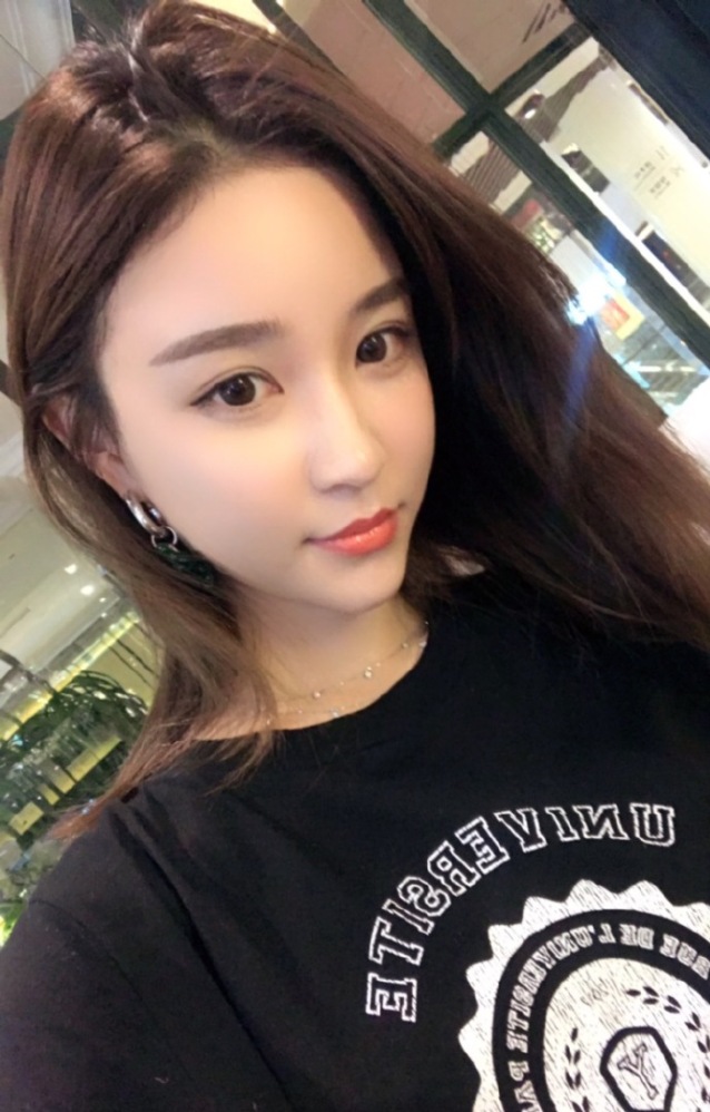 王思聪前女友雪梨个人简历,王思聪和网红美女