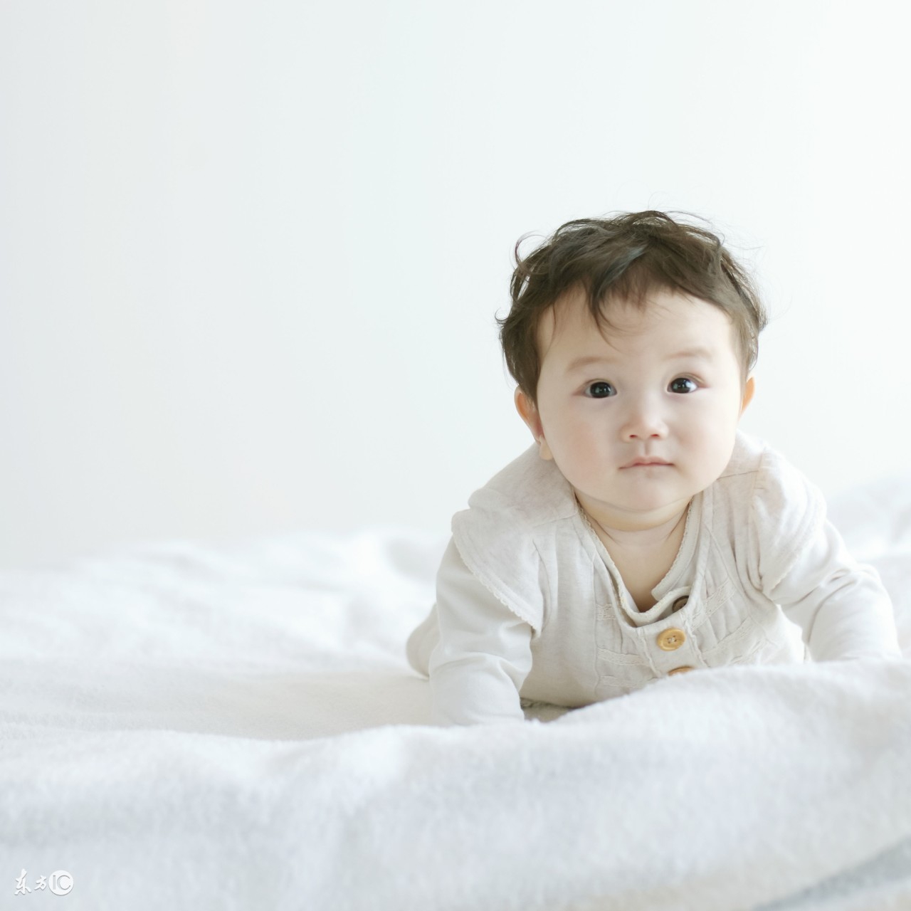 婴儿脸上湿疹结痂发黄怎么护理,婴儿湿疹你不知道的预防与护理