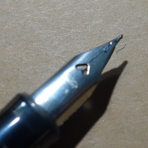 10元以内好用的钢笔测评,百元以内的十支钢笔评测