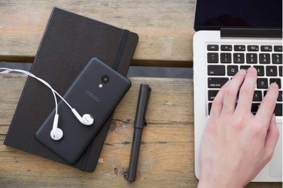 最便宜ai手机,魅蓝a5手机好吗