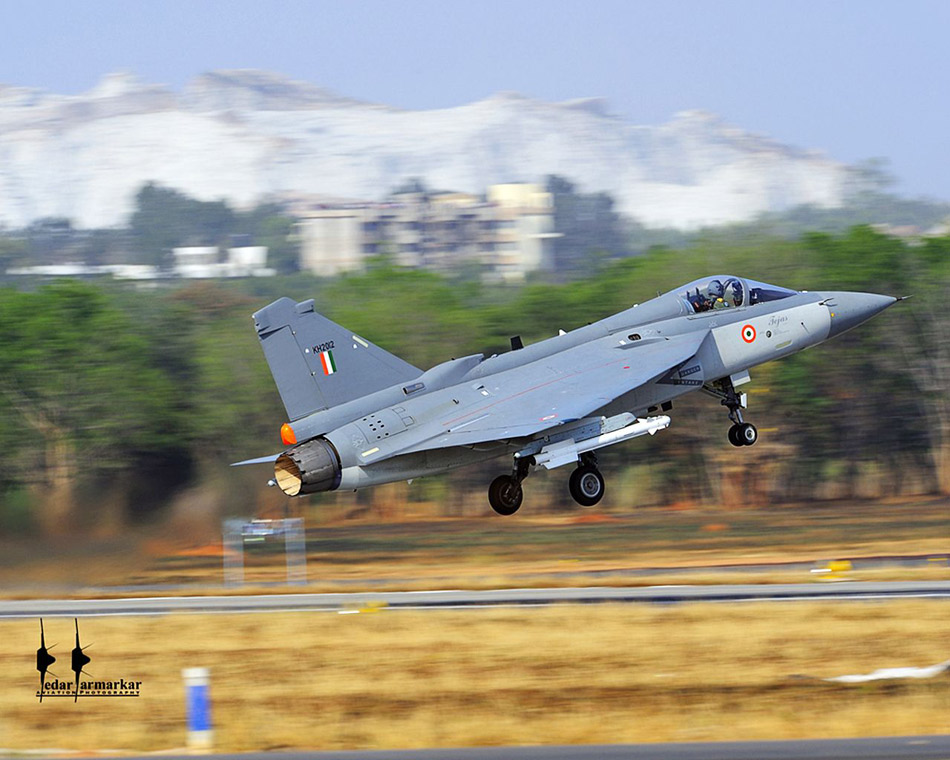 虐我千百遍我待如初恋类似句子,虐我千百遍待生活如初恋下一句