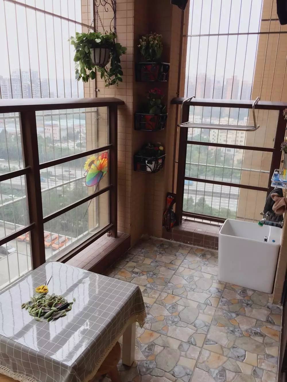 阳台装防盗网太丑了怎么办,窗内不锈钢防盗网太丑