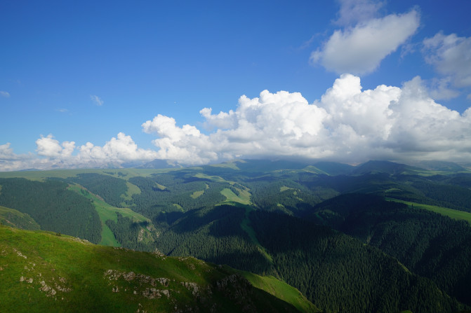 感受大西北的异域风情环疆游结束,南北疆深度游北疆进入南疆