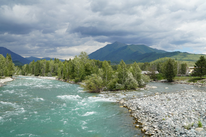 感受大西北的异域风情环疆游结束,南北疆深度游北疆进入南疆