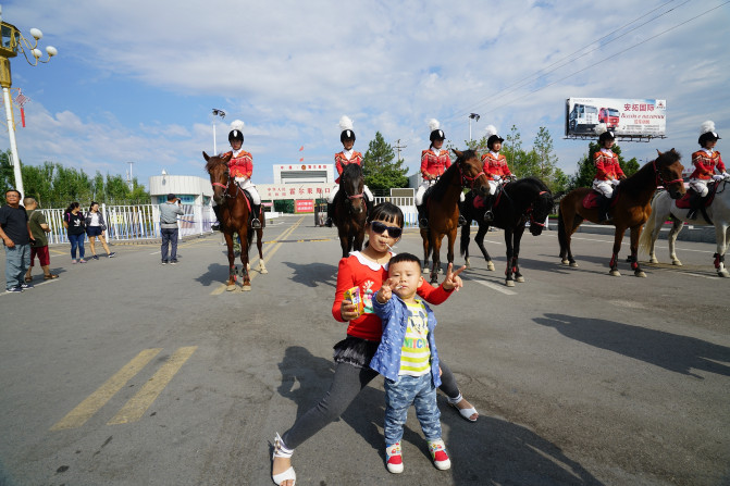 感受大西北的异域风情环疆游结束,南北疆深度游北疆进入南疆