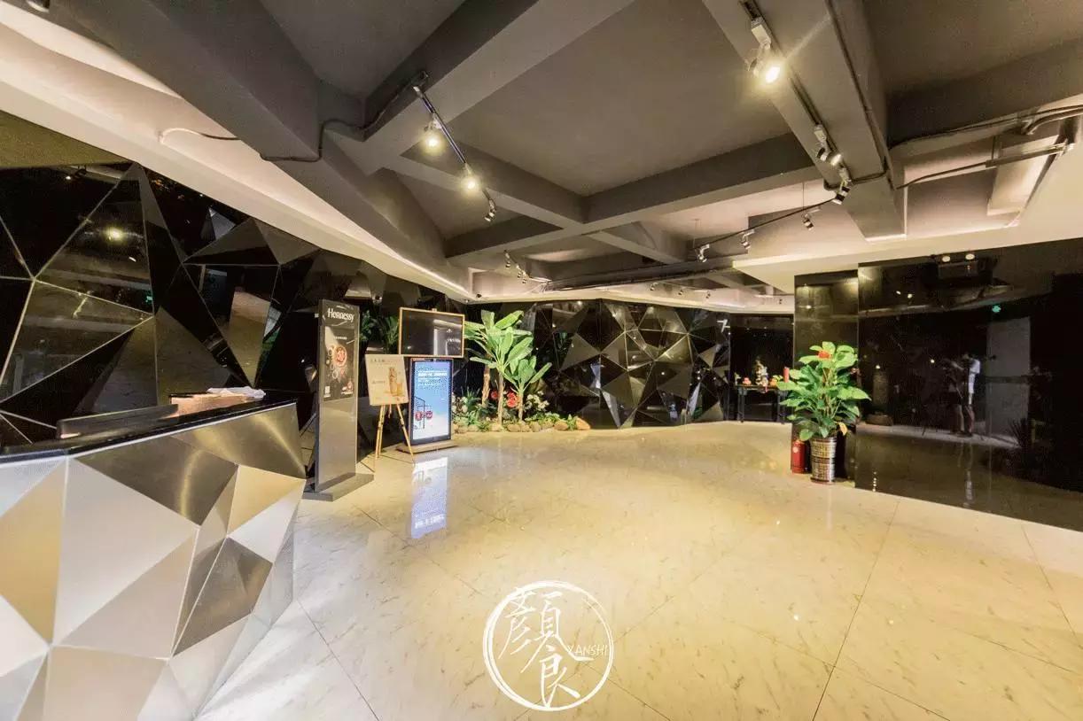 豪华霸王餐来啦推塔海鲜姿造