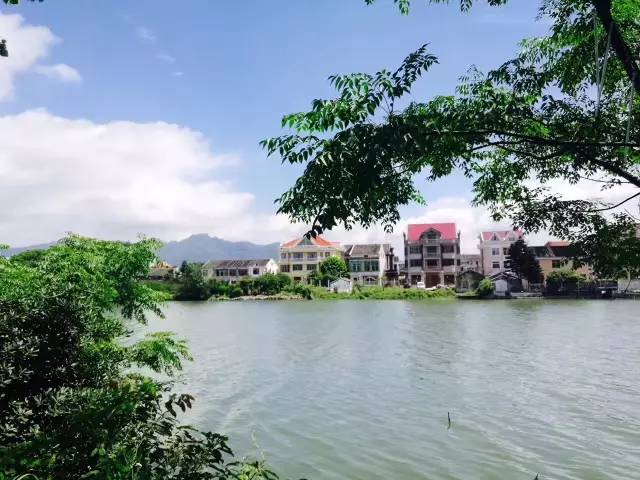行走山水之间远离城市喧嚣,行走在浙江温州风景