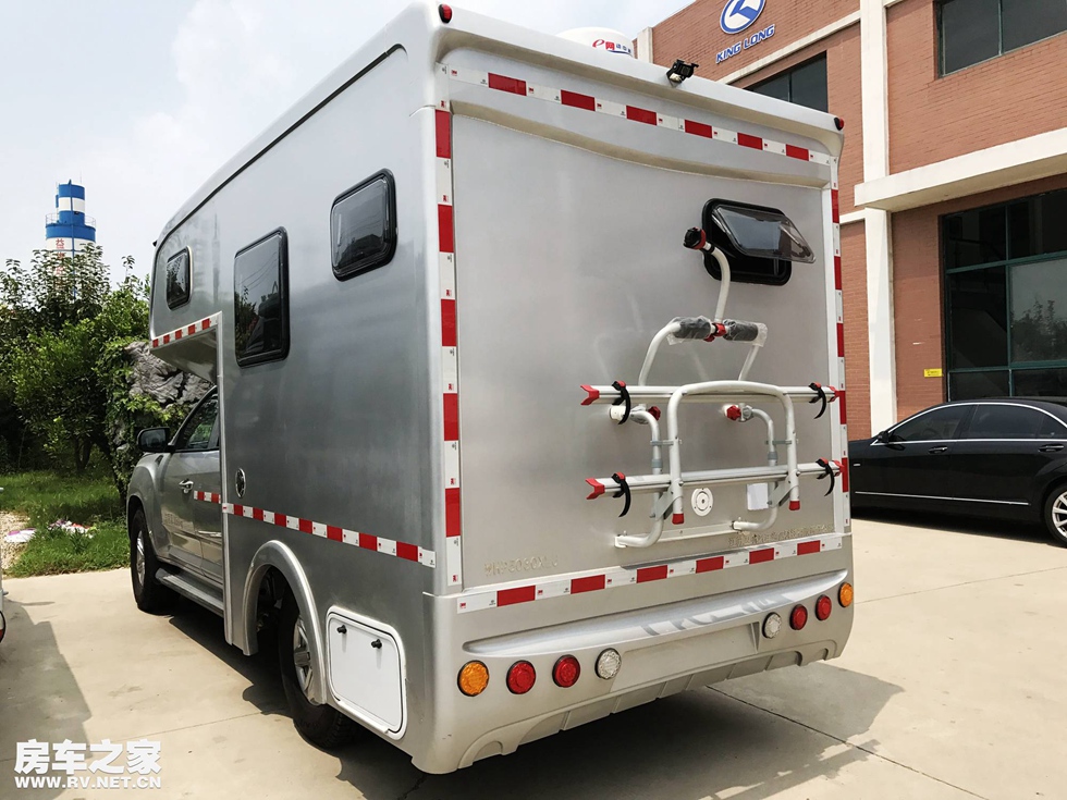 爱旅途大通t60四驱皮卡房车,新大通t60皮卡房车