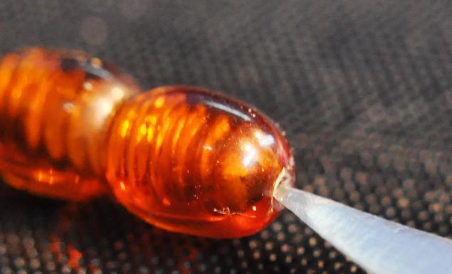 琥珀蜜蜡怎么鉴定真假图片视频,波罗的海蜜蜡手串真假鉴别