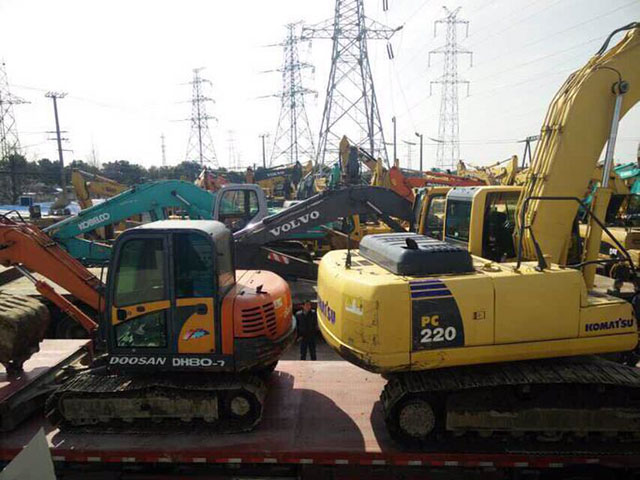 四川二手现代挖掘机报价,成都二手挖掘机推荐哪款好