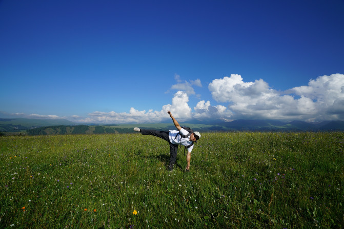 感受大西北的异域风情环疆游结束,南北疆深度游北疆进入南疆