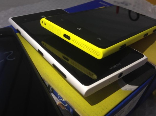 曾经动辄六千元的WP旗舰机皇，如今全新几百元仍有卖