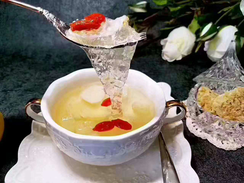 燕窝能吃吗燕窝是什么样的,今天炖的燕窝明天能够吃不