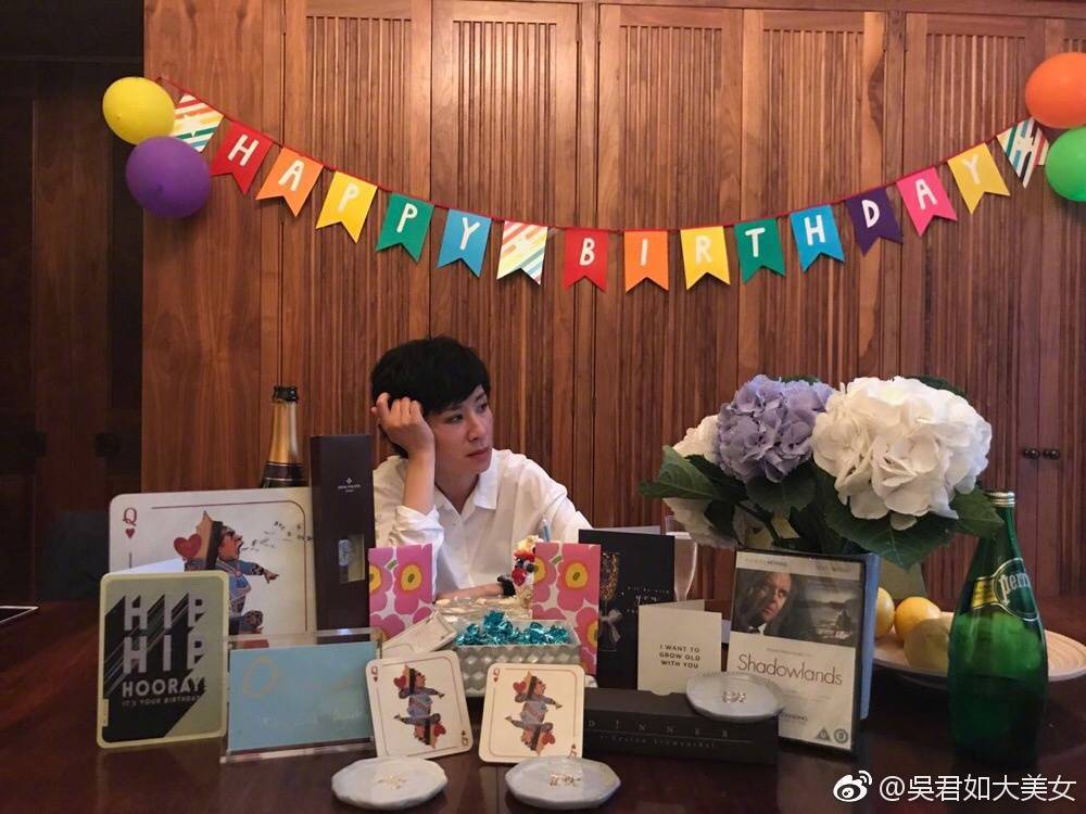 吴君如陈可辛罕见照,吴君如跟陈可辛相濡以沫20年