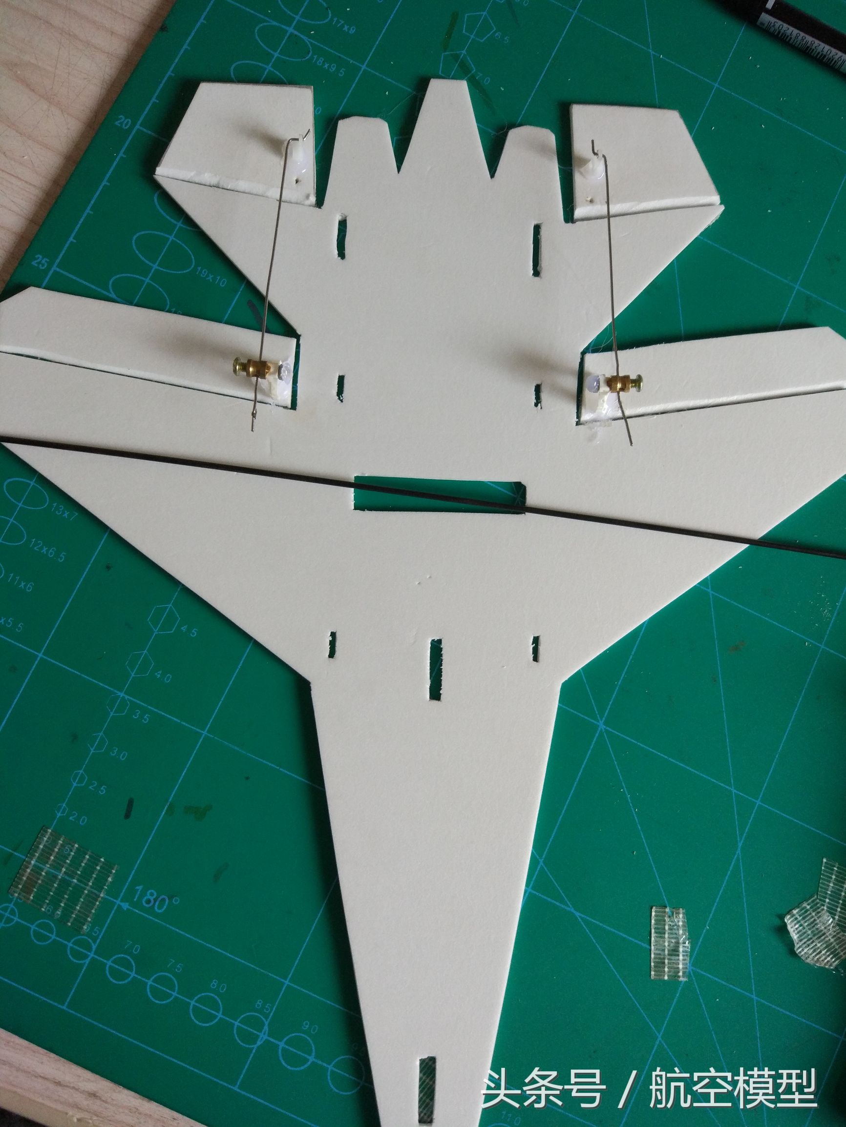 怎么组装遥控小飞机,自制遥控小飞机的教程