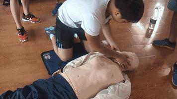 婴儿呛奶性肺炎的早期症状,宝宝呛奶后妈妈怎么调整心态