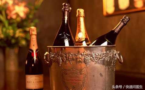 月经期间能喝活血化瘀的药酒吗,月经期间喝酒有哪些危害呢