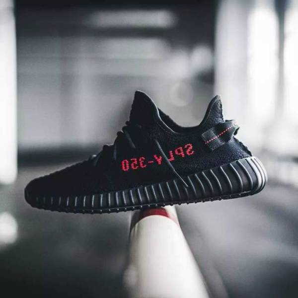 秋天入手这双高端休闲鞋无敌百搭,初秋必买的4双鞋穿10年都不过时