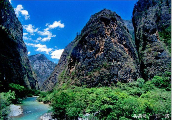 云贵川自驾游线路攻略,云贵川自驾游详细路线