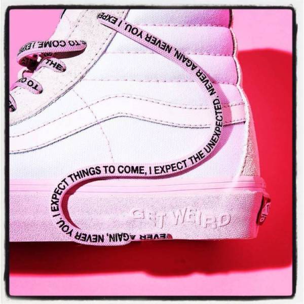 秋天入手这双高端休闲鞋无敌百搭,初秋必买的4双鞋穿10年都不过时