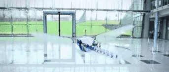 神的触手被做了出来，能够轻松吸住柱状体！