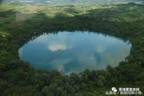 逃离柬埔寨,坐飞机去柬埔寨旅行