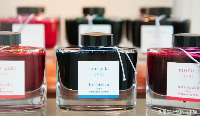 七夕单身又何妨，笔墨文具伴身旁