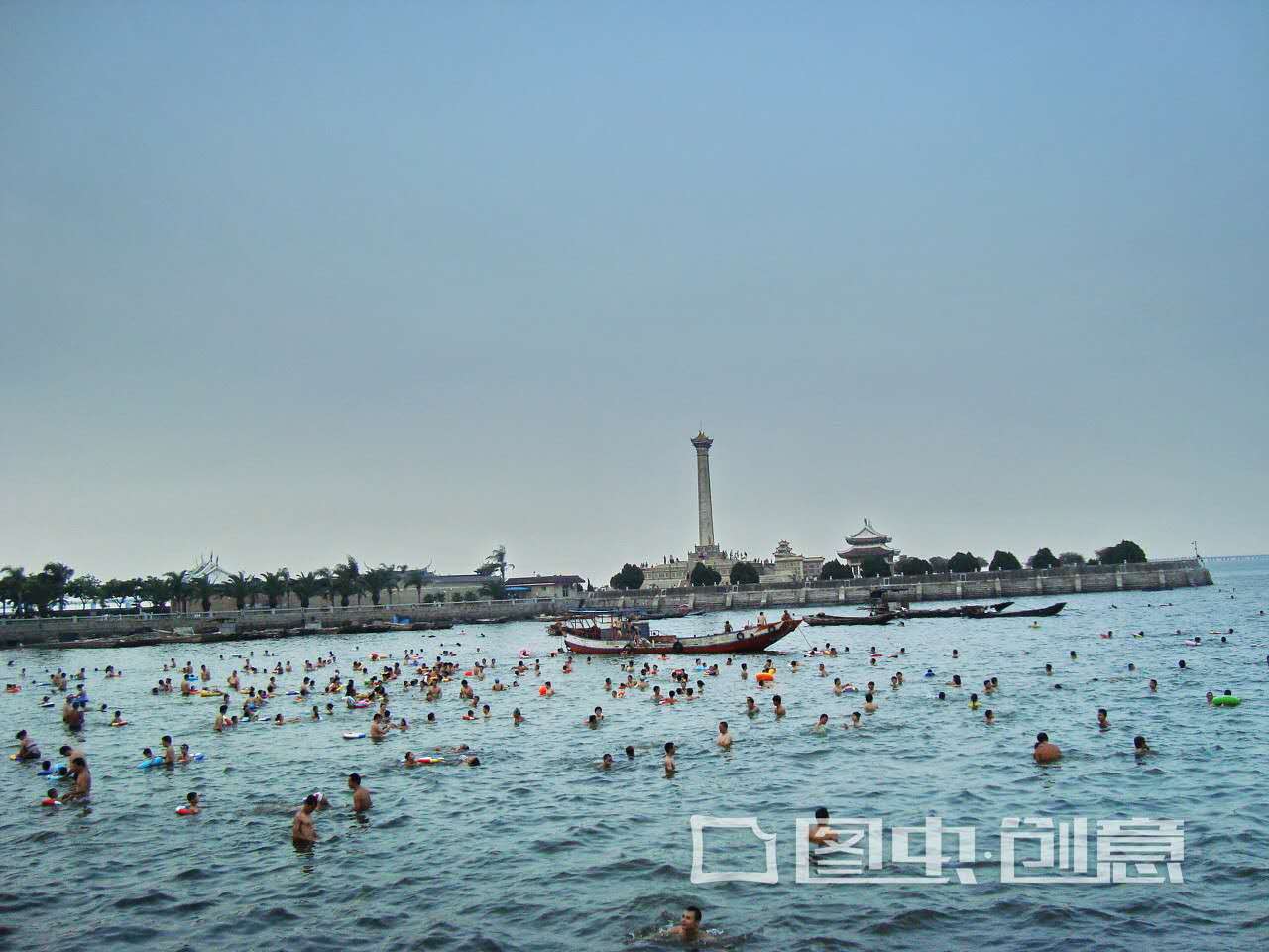 孩子怕水不敢游泳怎么说,小孩怕下水游泳怎么克服