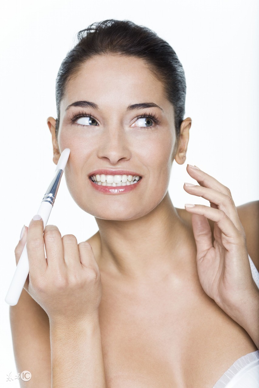 平价化妆品与贵的化妆品的区别,高端化妆品与平价化妆品差别