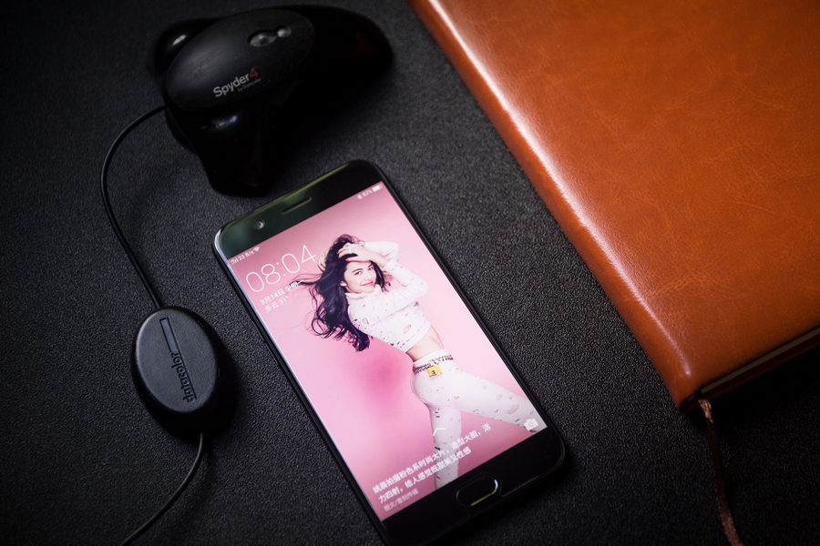 oppor11已成17年爆款产品,为什么oppo就被称为厂妹