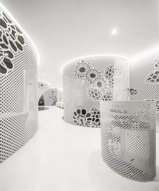 裸粉色高级感美甲磨砂,简约蕾丝美甲