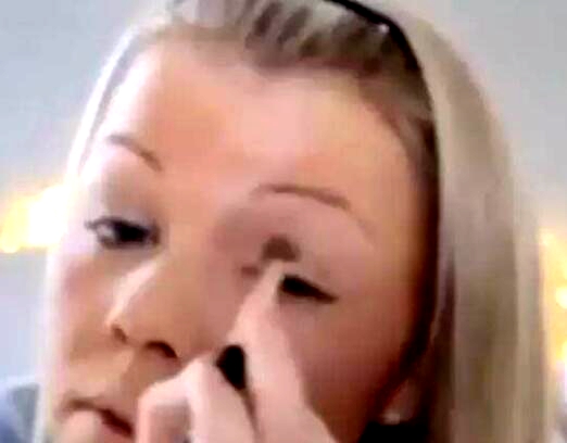 鑴镐笂鏈夎儙璁扮殑濂冲鍖栧褰╃粯,缁欎竴涓弧鑴歌儙璁扮殑濂冲鍖栧