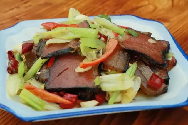 谁谈个恋爱还米有进过山咧！（请用陕西话念）