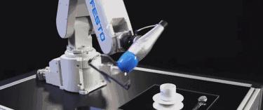 神的触手被做了出来，能够轻松吸住柱状体！