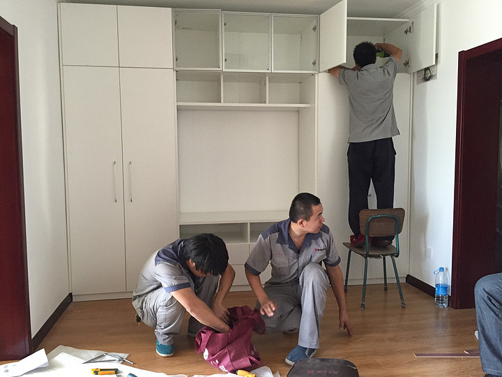 全屋定制柜子怎么做好看实用,刚装的柜子通风会导致变形吗