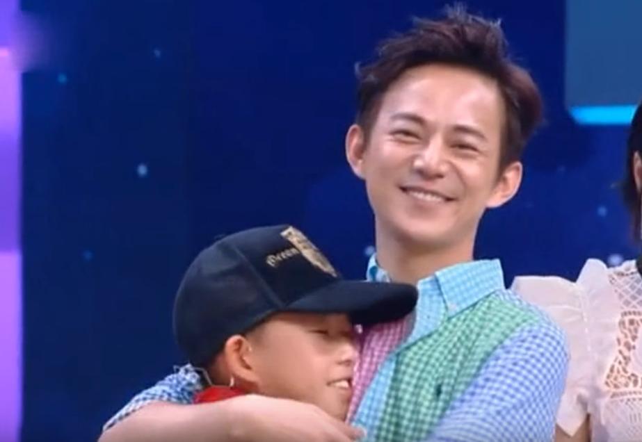 何炅年龄问题,何炅为什么不谈恋爱